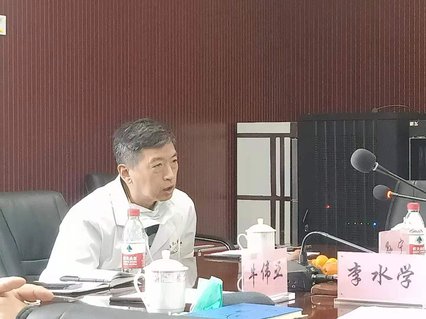 ▲图为党委副书记、执行院长孙宁发言